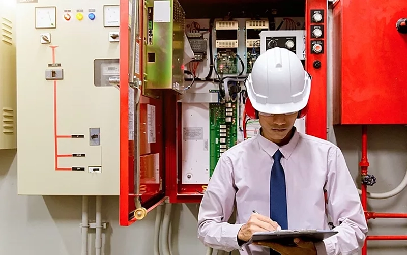 اجرای پروژه‌های نصب و راه‌اندازی در مقیاس‌های مختلف